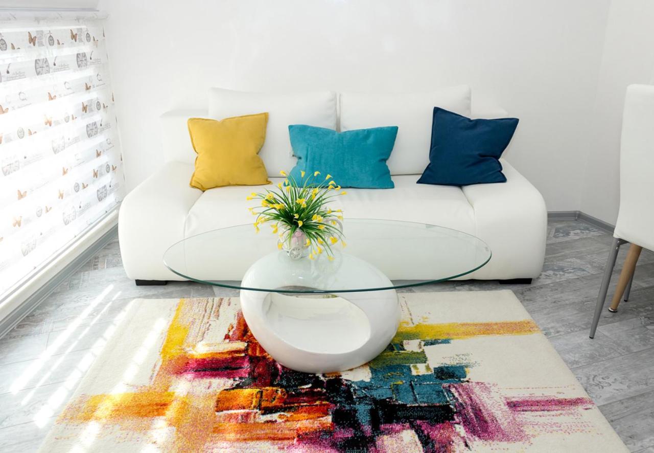Acrylic & Pastel Apartments Варна Экстерьер фото