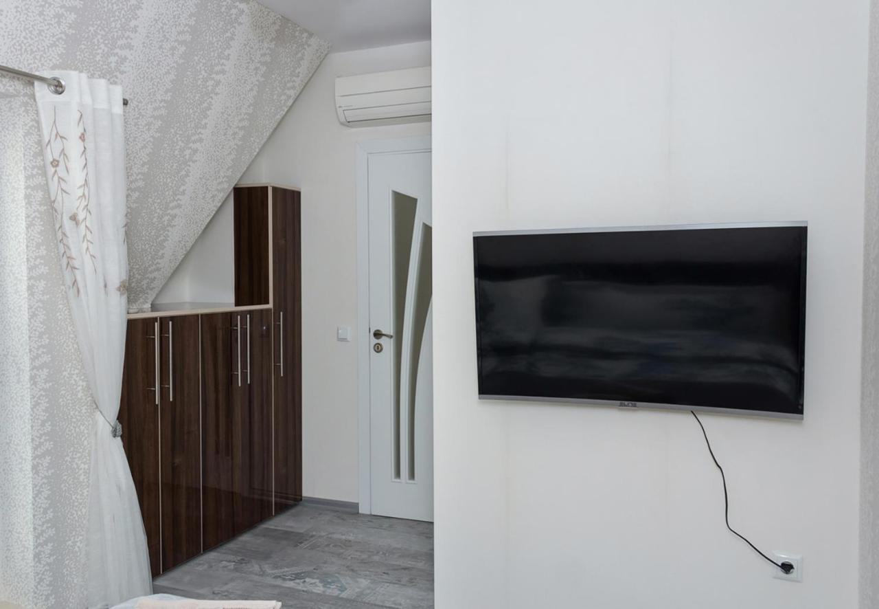 Acrylic & Pastel Apartments Варна Экстерьер фото