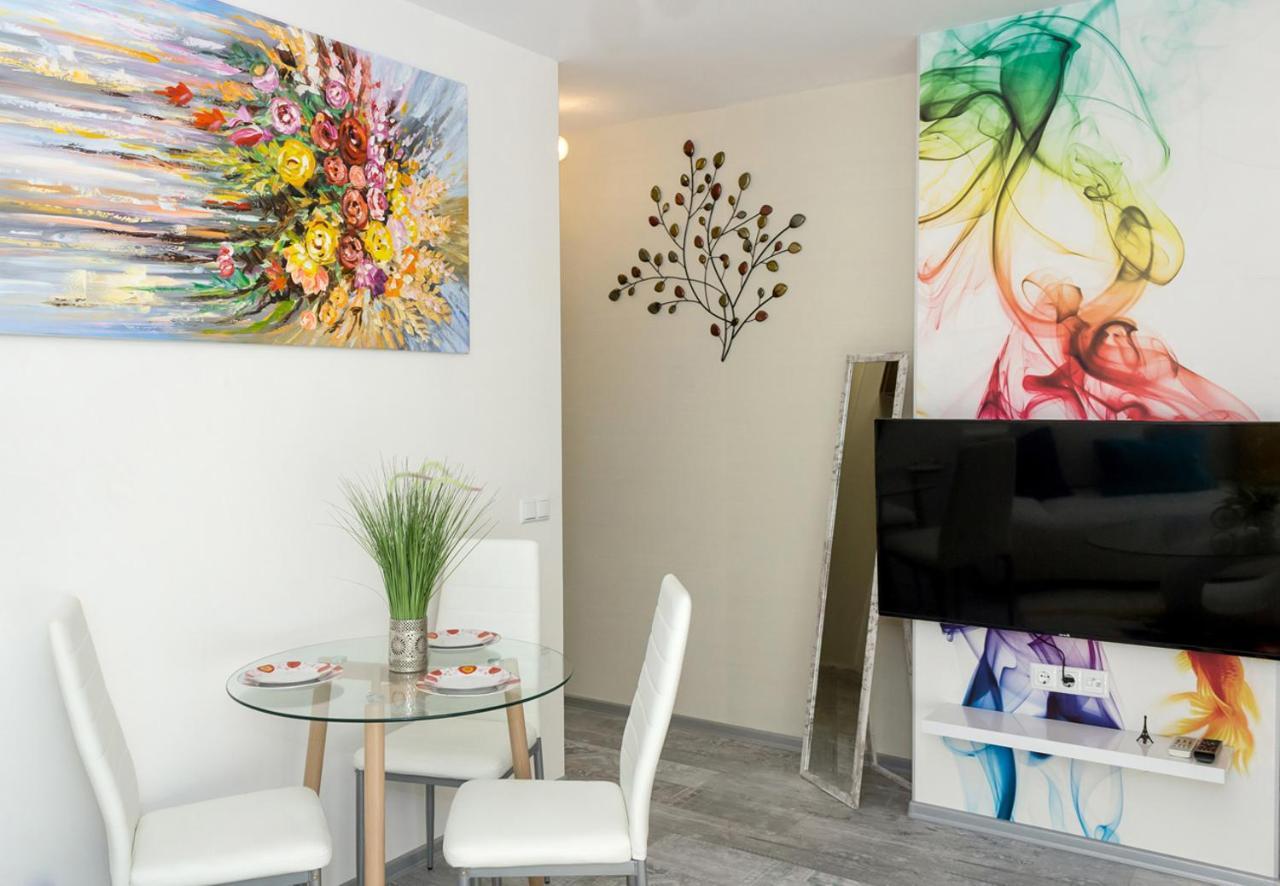 Acrylic & Pastel Apartments Варна Экстерьер фото